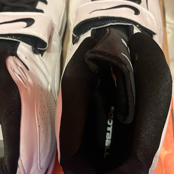 Nike air zoom boss shark football cleats white black metallic silver 310964 101 main image 6